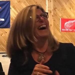 Meet your Posher, Denise